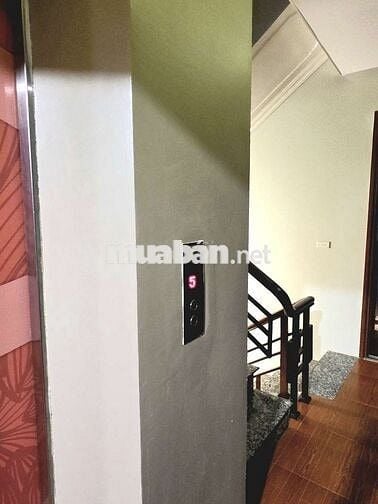 Cho thuê nhà nguyên căn 5 tầng có thang máy