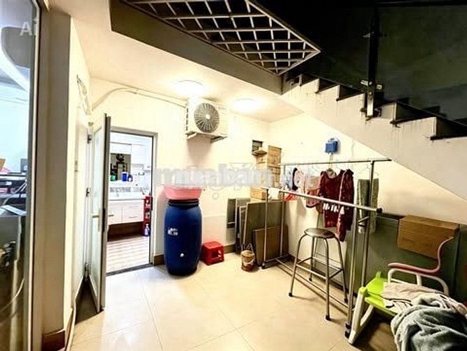 Chính chủ đang cần bán căn nhà Quận 8, ngang đến 9m