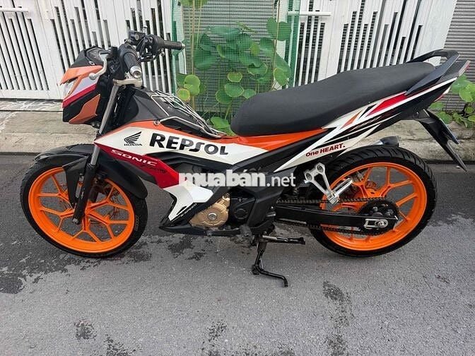 Honda Sonic 150 Repsol