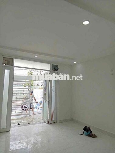 Cho thuê nhà nguyên căn KDC Đường số Phạm Hữu Lầu Quận 7