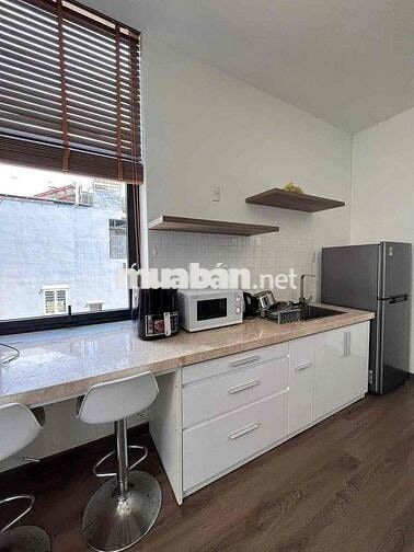 Cho thuê căn studio rộng 37m2, full nội thất, gần trung tâm, gần biển