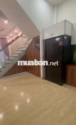 Cho thuê nhà NguyễnHuyTưởng 3 tầng,có nội thất,điềuhoà tủlạnh nónglạnh