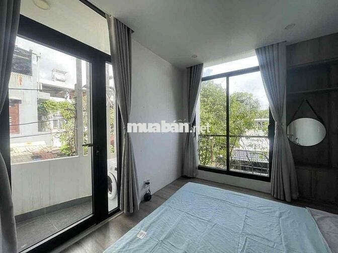 Cho thuê căn studio rộng 37m2, full nội thất, gần trung tâm, gần biển