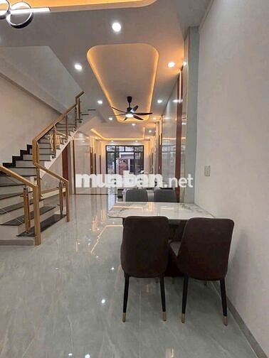 Nhà đẹp giá rẻ tại tân định bến cát