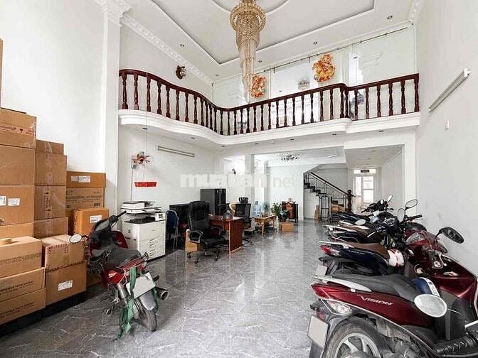 Tân Bình toà nhà 6 tầng 7pn,7wc DT 5,6x20m giá 19,6 tỷ