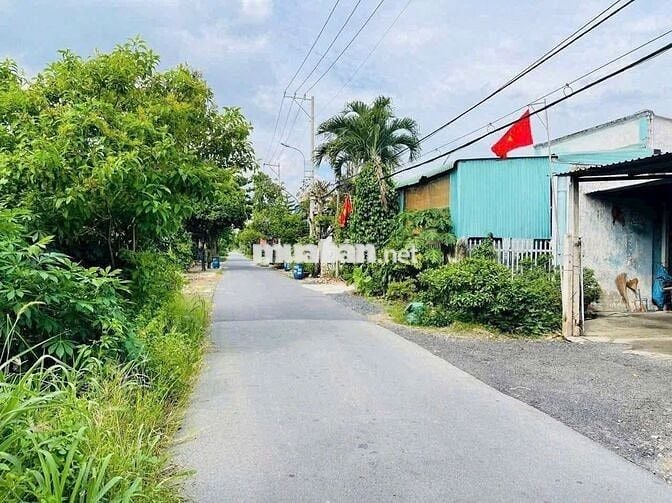 Bán gấp nhà ở Tân Phú Trung, Củ Chi, 116m2 giá 700trieu - Sổ riêng