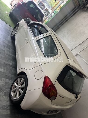 Mitsubishi Mirage 2024 Trắng 5 chỗ