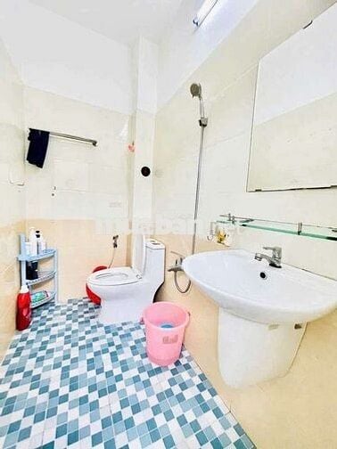CHO THUÊ GÓC 2MT HẺM XE TẢI THÔNG THỐNG NHẤT P11 4PN 3WC