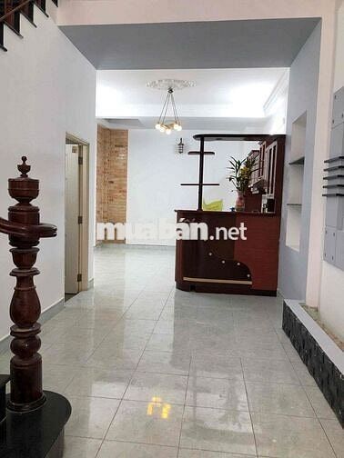 Cho thuê nhà nguyên căn Q.4 gần chợ, gần siêu thị và trường học