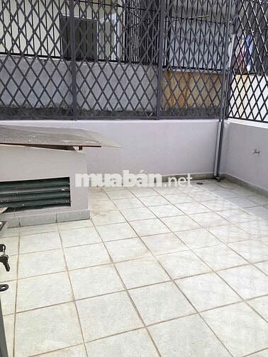 Cho thuê nhà nguyên căn Q.4 gần chợ, gần siêu thị và trường học