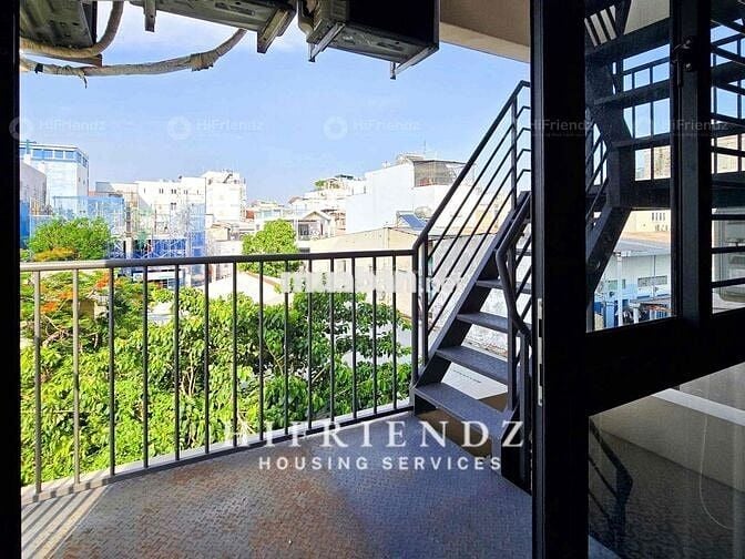 CHDV có ban công rộng thoáng Full nội thất gần KCX Tân Thuận Quận 7