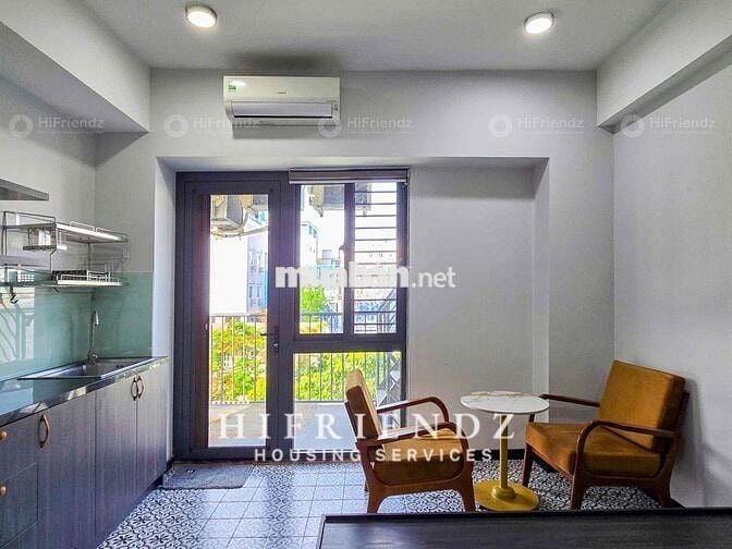 CHDV có ban công rộng thoáng Full nội thất gần KCX Tân Thuận Quận 7