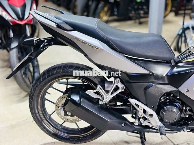 XE MÁY THỊNH PHÁT-WINNER V4 ABS XÁM BẠC LƯỚT 2026