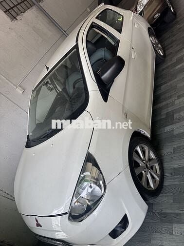 Mitsubishi Mirage 2024 Trắng 5 chỗ