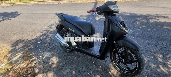Honda Dylan màu Đen