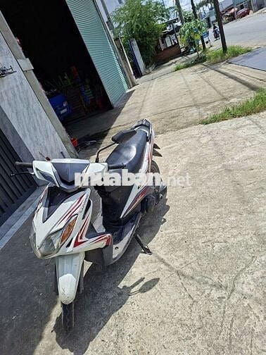 Yamaha Luvias 2013 Trắng