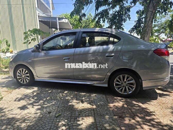 Mitsubishi Attrage Xám 5 chỗ