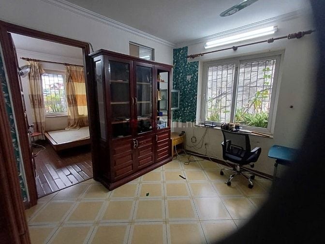 Cho thuê căn hộ tầng 5, khu tập thể Ngân hàng, phường Hồng hà, Hà Nội,