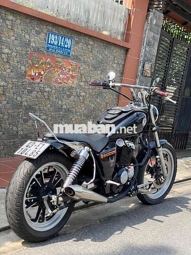 Suzuki Bobber 125 Đen