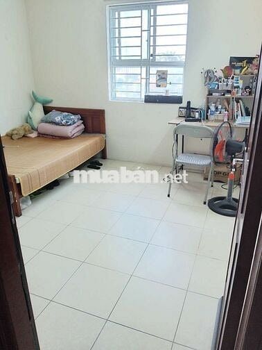 cho nữ thuê phòng bên trong 1căn chung cư