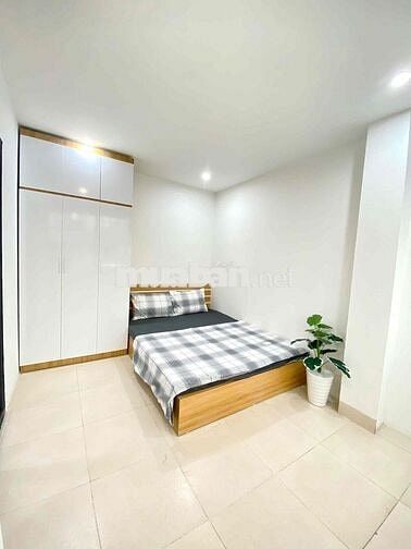 Cho Thuê 2 ngủ 1 khách mặt phố Phương Liệt