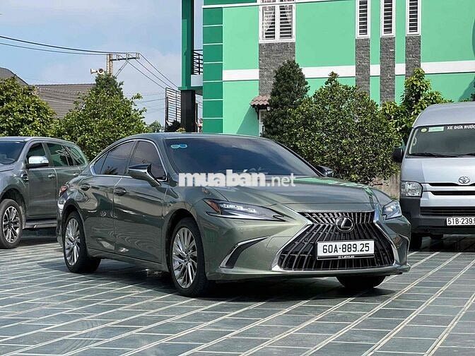 Lexus ES 250 2023 Xám 25.000 km