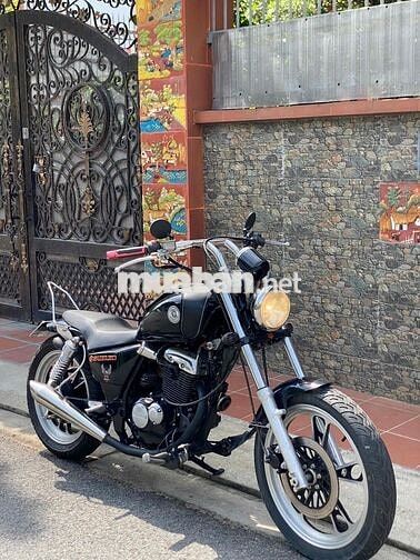Suzuki Bobber 125 Đen