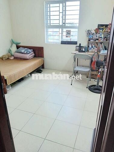 cho nữ thuê phòng bên trong 1căn chung cư