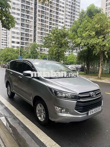 Toyota Innova 2016 8 chỗ xe gia đình