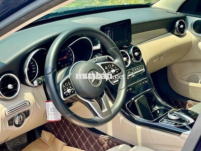 Mercedes C180 2020 Sedan Xanh đen 28.000km