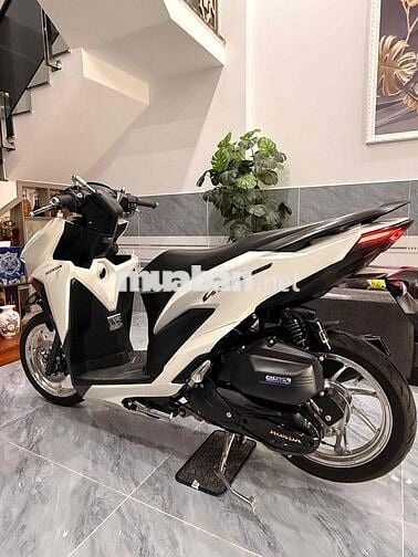 Honda Vario 150 Sporty Trắng