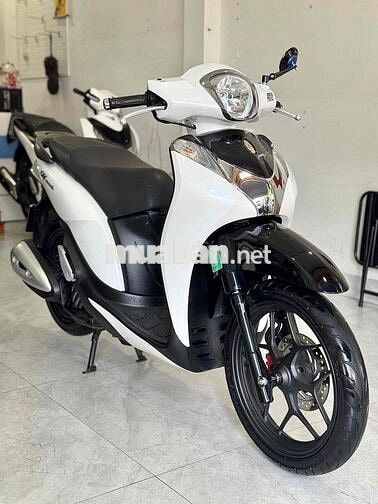 Honda SH Mode Trắng Đen Sporty Phố