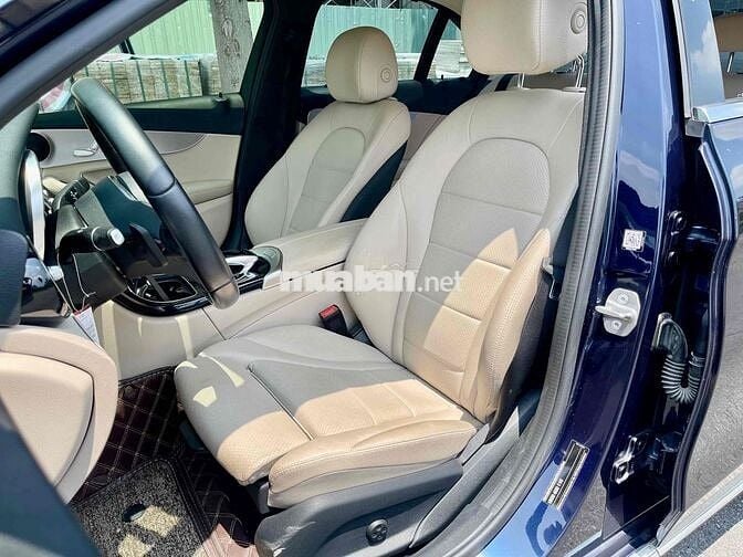 Mercedes C180 2020 Sedan Xanh đen 28.000km
