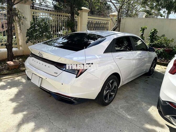 Hyundai Elantra 2.0 Cao Cấp 2024 Trắng 20.000Km