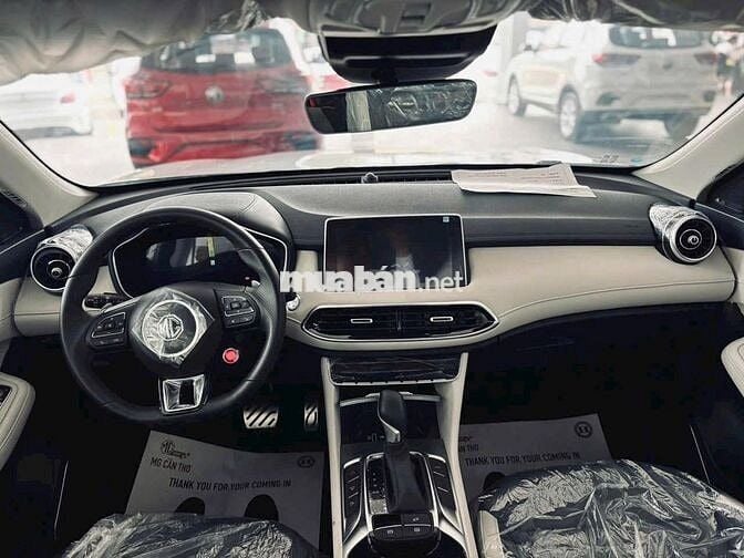 MG HS Luxury SUV Trắng Luxury mới 100%