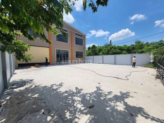 Xưởng 580m2 mới 100%, 1,230m2 đất có 800 thổ, MT Sông Lu, +  Củ Chi