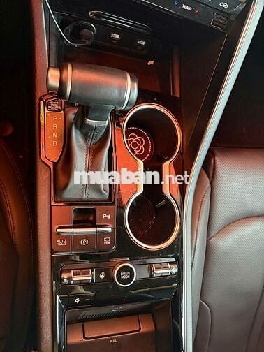 Kia K5 Premium 2.0 AT - 2024 - ODO: 8000KM