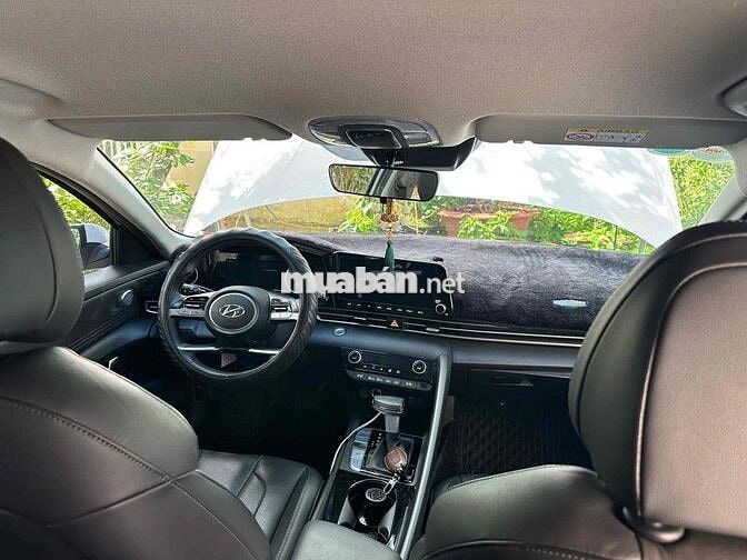 Hyundai Elantra 2.0 Cao Cấp 2024 Trắng 20.000Km