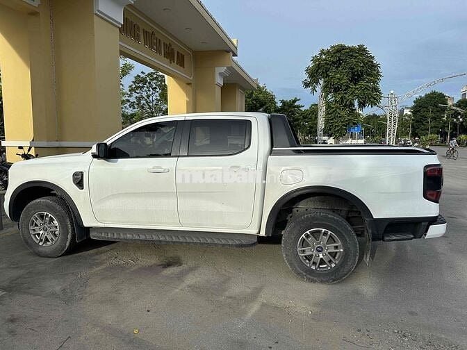 Ford Ranger XLS 2023 Số tự động Diesel Trắng