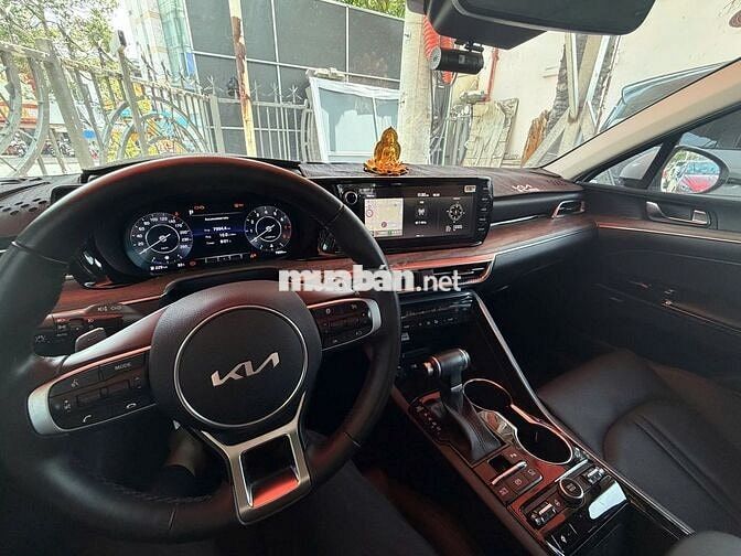 Kia K5 Premium 2.0 AT - 2024 - ODO: 8000KM