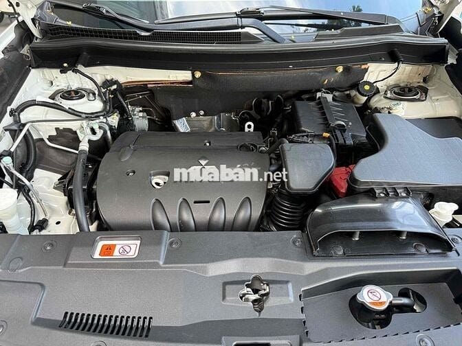 Mitsubishi Outlander 2019 Số tự động Trắng