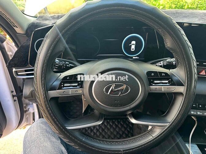 Hyundai Elantra 2.0 Cao Cấp 2024 Trắng 20.000Km