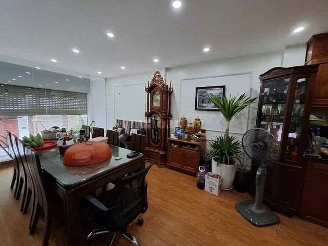 NHÀ ĐẸP ĐẤT DỊCH VỤ VĂN PHÚ – FULL NỘI THẤT CAO CẤP – Ô TÔ TRÁNH 