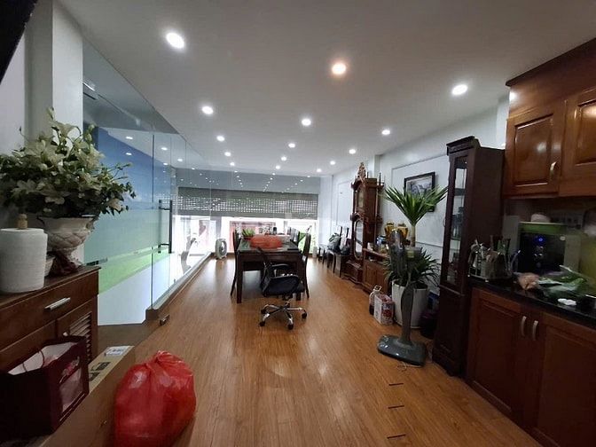 NHÀ ĐẸP ĐẤT DỊCH VỤ VĂN PHÚ – FULL NỘI THẤT CAO CẤP – Ô TÔ TRÁNH 