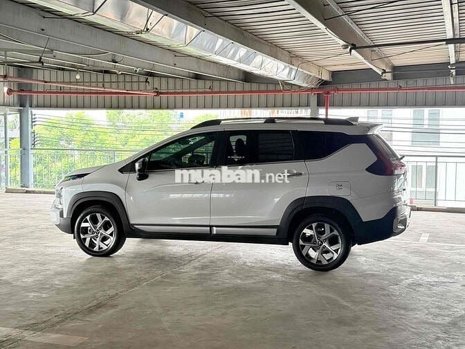 Mitsubishi Xpander Cross 2023 Xe gia đình