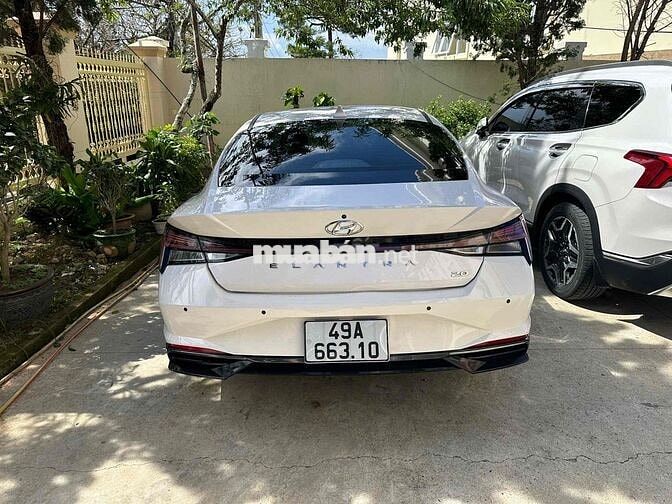 Hyundai Elantra 2.0 cao cấp 2024 Trắng 20617 km