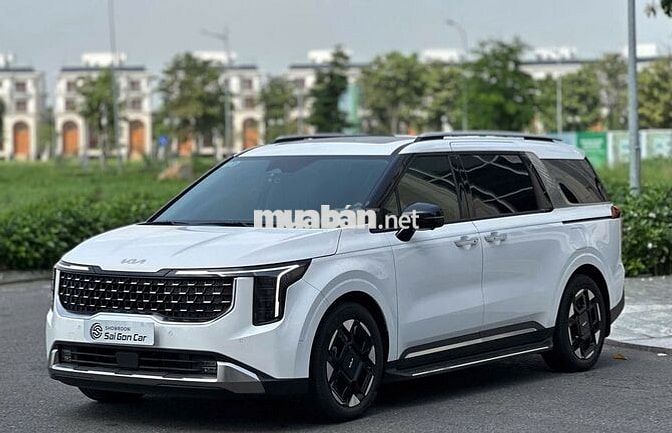 Kia Carnival Signature 2025 Trắng 7 chỗ 2000 km