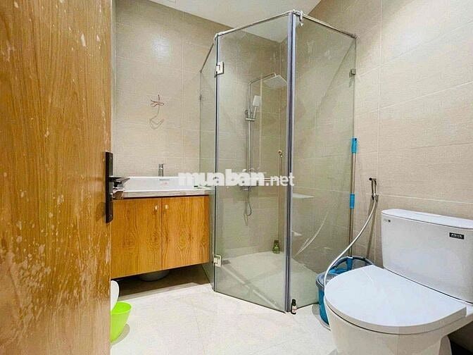 Hot🔥🔥 Căn Hộ Tách Bếp Full Nội Thất Trung Tâm Q1 Tiện Đi Q10, Q5, Q3