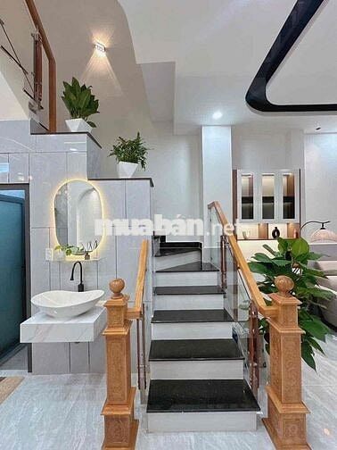 🆘2 TẦNG | 54M2 ( 4 x 14) - GIÁP TÊN LỬA - ĐƯỜNG 6M - 3PN ( Pn TRỆT)