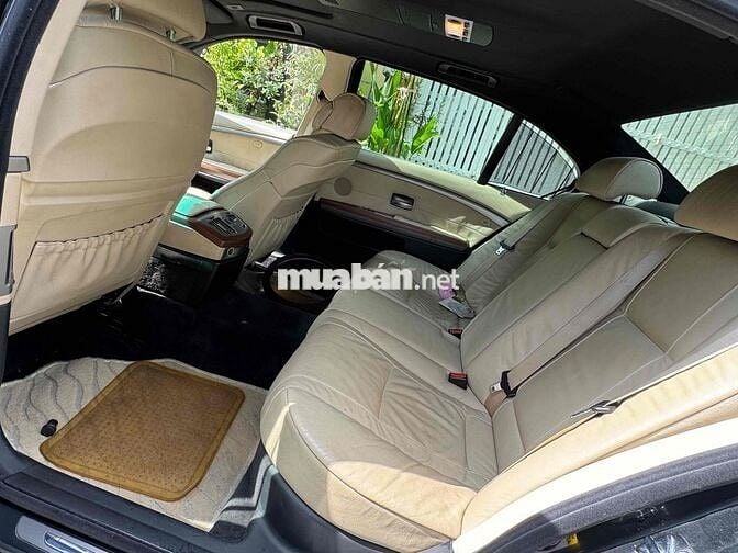 BMW 750Li Đen Da cao cấp 5 chỗ